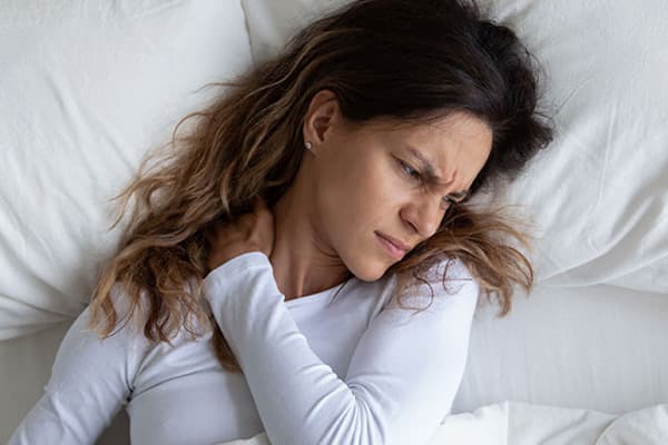 Signs You’re Sleeping on the Wrong Pillow